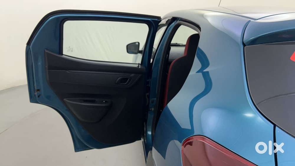 Renault Kwid 2019-ongoing 1.0 Rxt Amt (o), 2022, Petrol