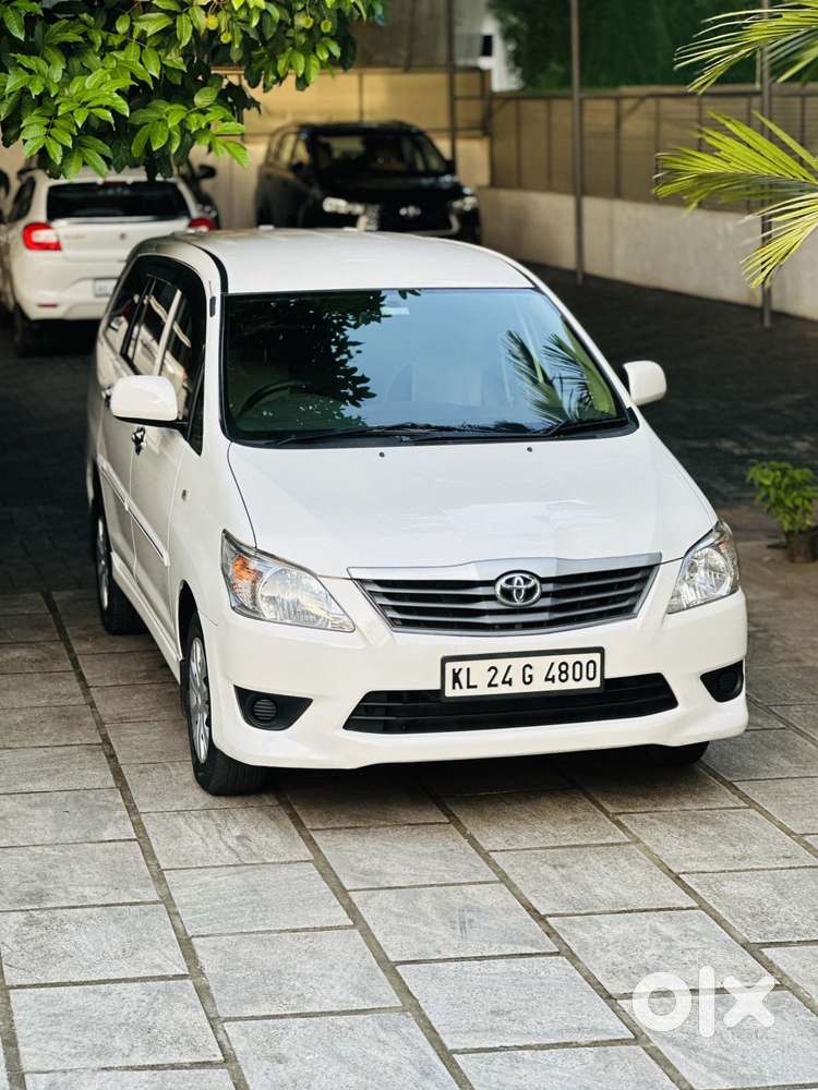 Toyota Innova 2.5 Gx 8 Str Bs-iii, 2013, Diesel