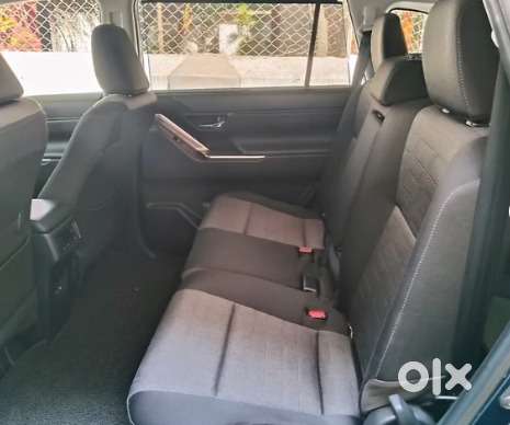 Maruti Suzuki Invicto Zeta Plus 7str, 2023, Electric