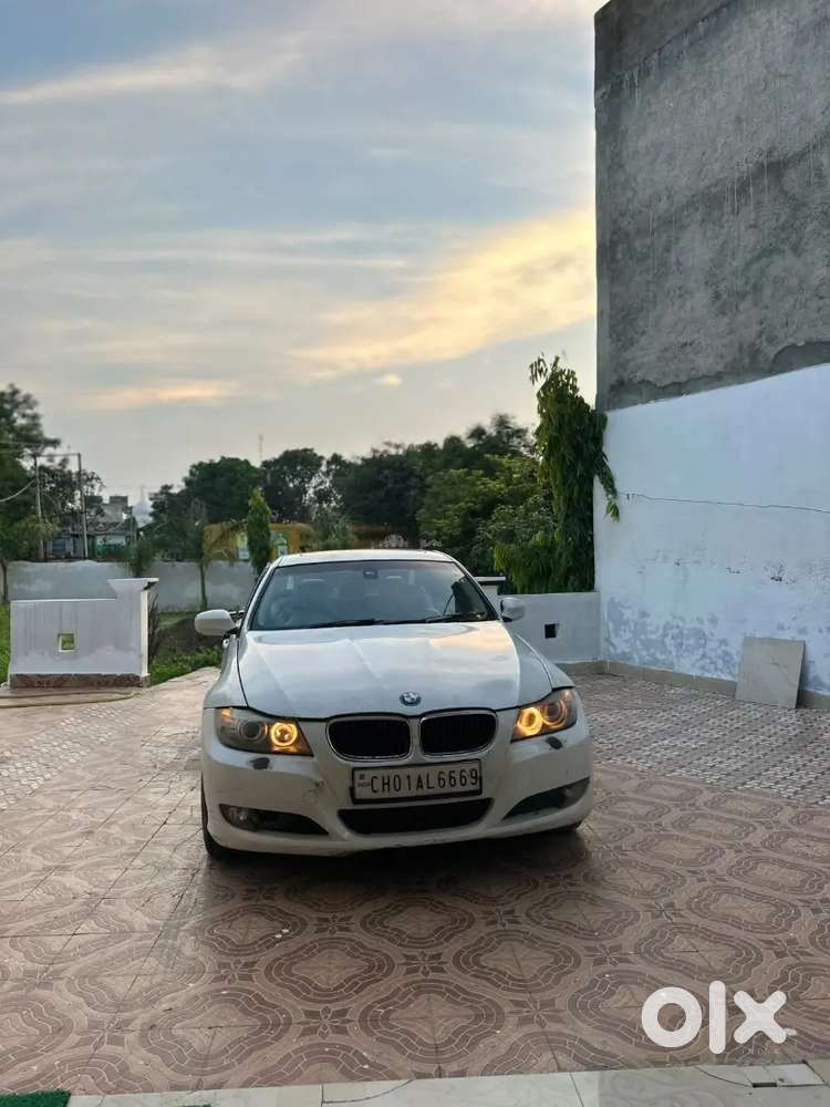 BMW 3 Series Sport 2011