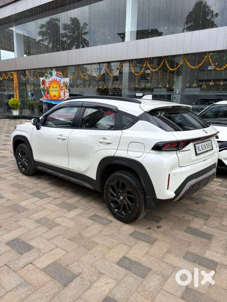 Maruti Suzuki Fronx Delta Plus 1.2l Mt, 2024, Petrol