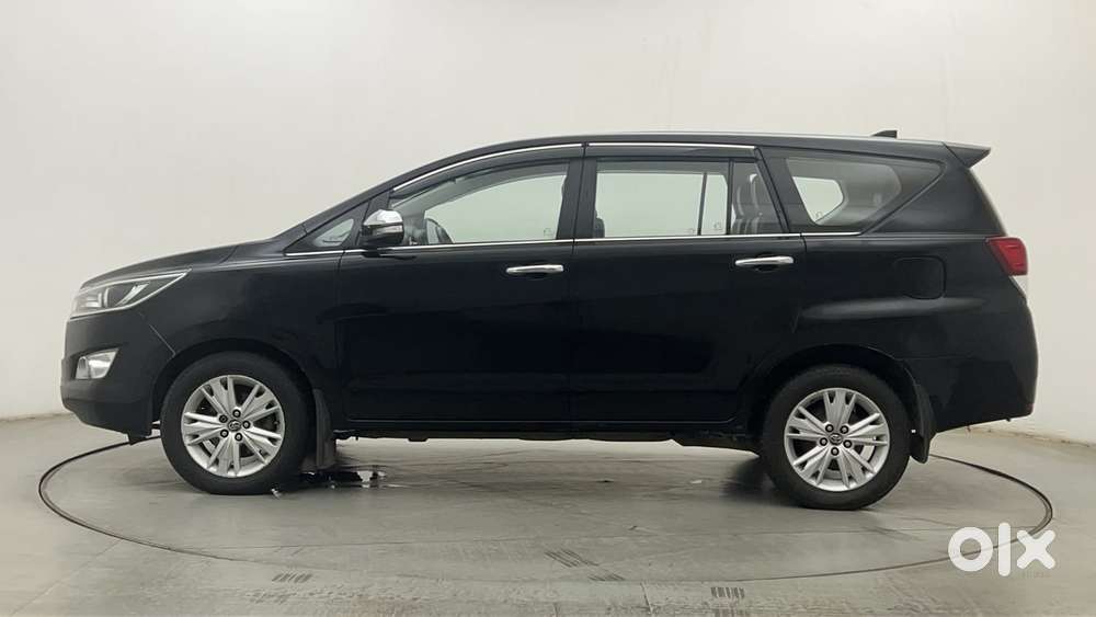 Toyota Innova Crysta [2020-ongoing] 2.4 Zx 7 Str, 2016, Diesel