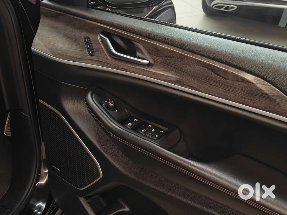 Jeep Grand Cherokee Limited (o) 4x4 At, 2023, Petrol