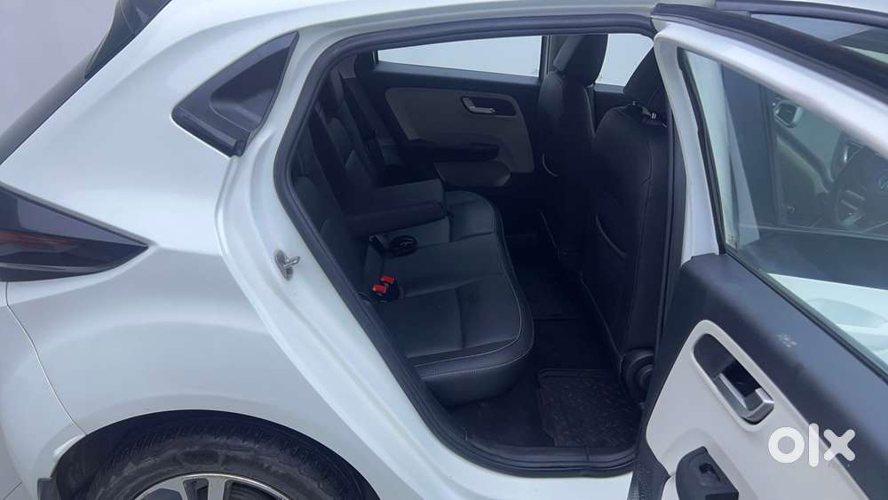 Tata Altroz 1.5 Xz Plus Diesel, 2022, Diesel