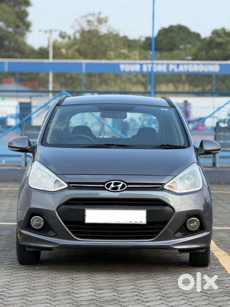 Hyundai I10 Sportz, 2015, Petrol