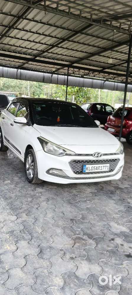 2017 Hyundai I20 1.2 Asta New 4 Tyre Compny Servees