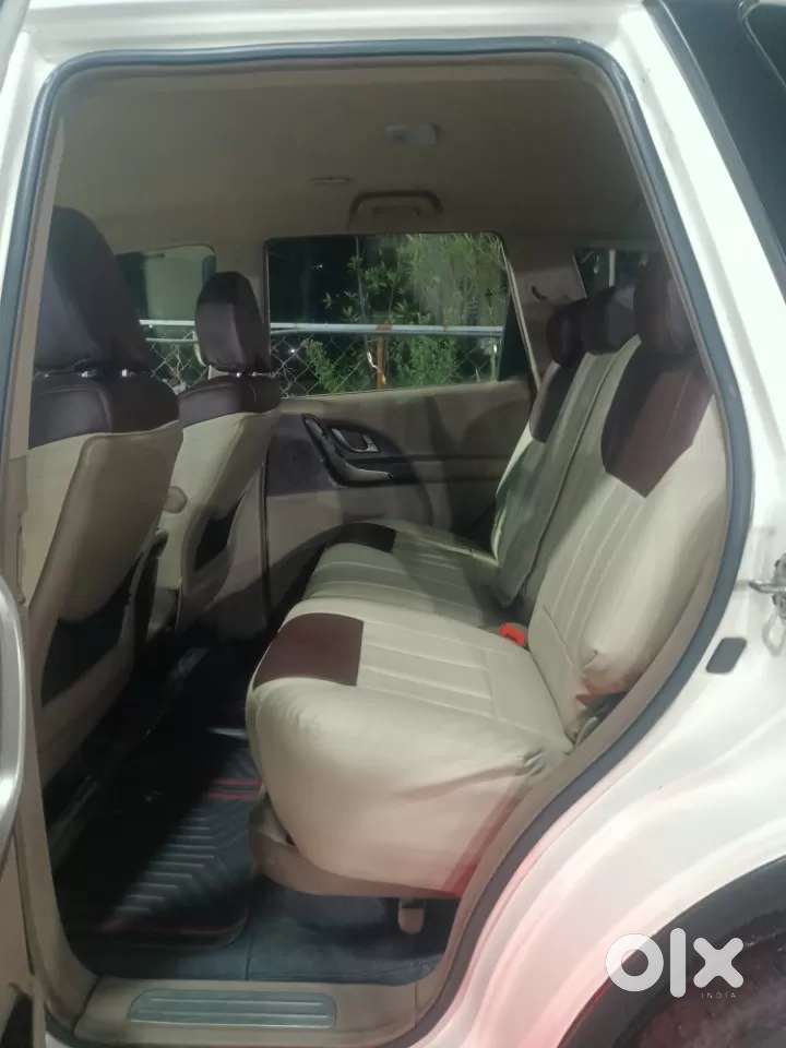 Mahindra Xuv500 At W8 Fwd, 2015, Diesel