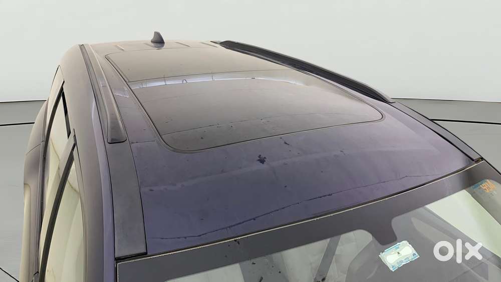 Mahindra Xuv700 2.0 Ax 5 Petrol At Str, 2022, Petrol