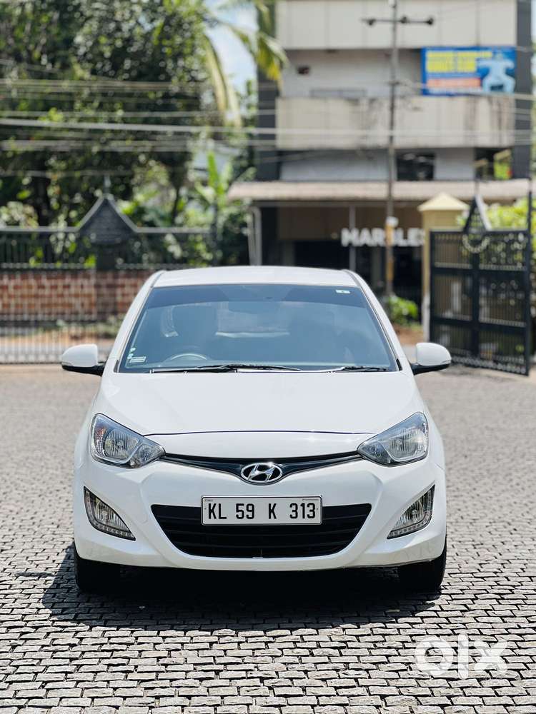 Hyundai I20 Sportz At 1.4, 2014, Petrol