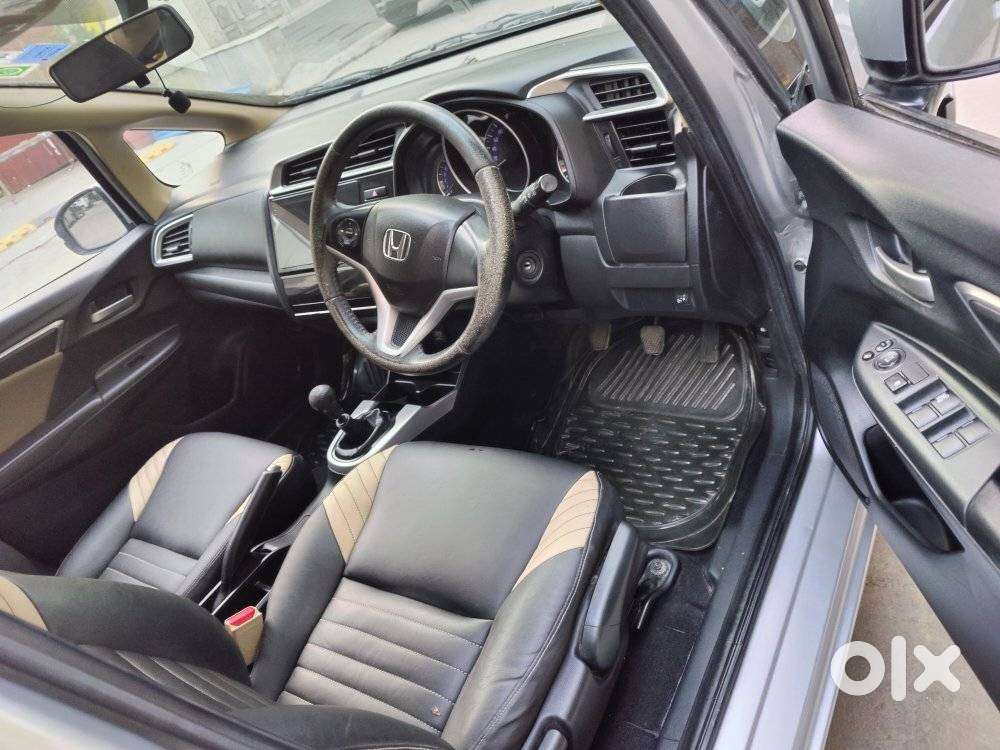 Honda Jazz V Mt Privilege, 2017, Petrol