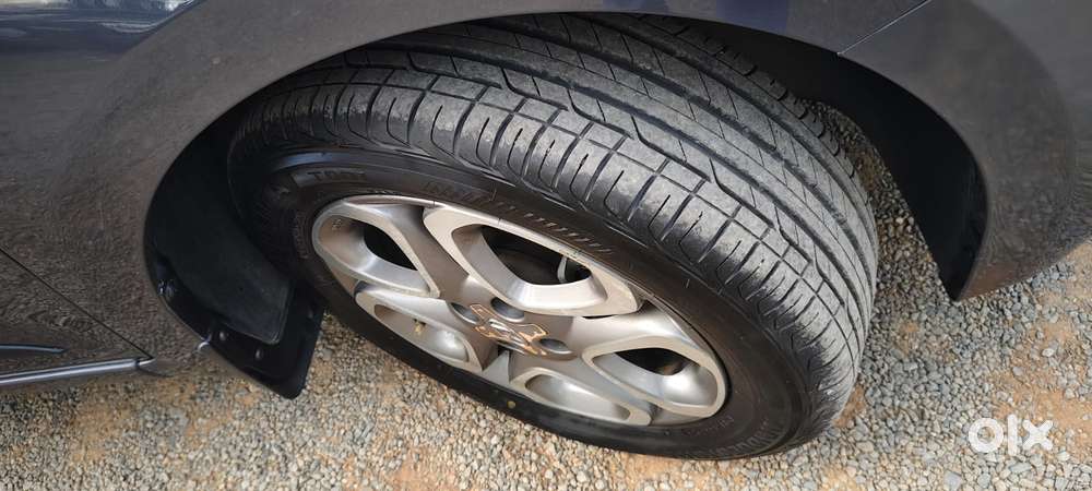 Hyundai I20 Asta (o) 1.2 Ivt Dual Tone, 2020