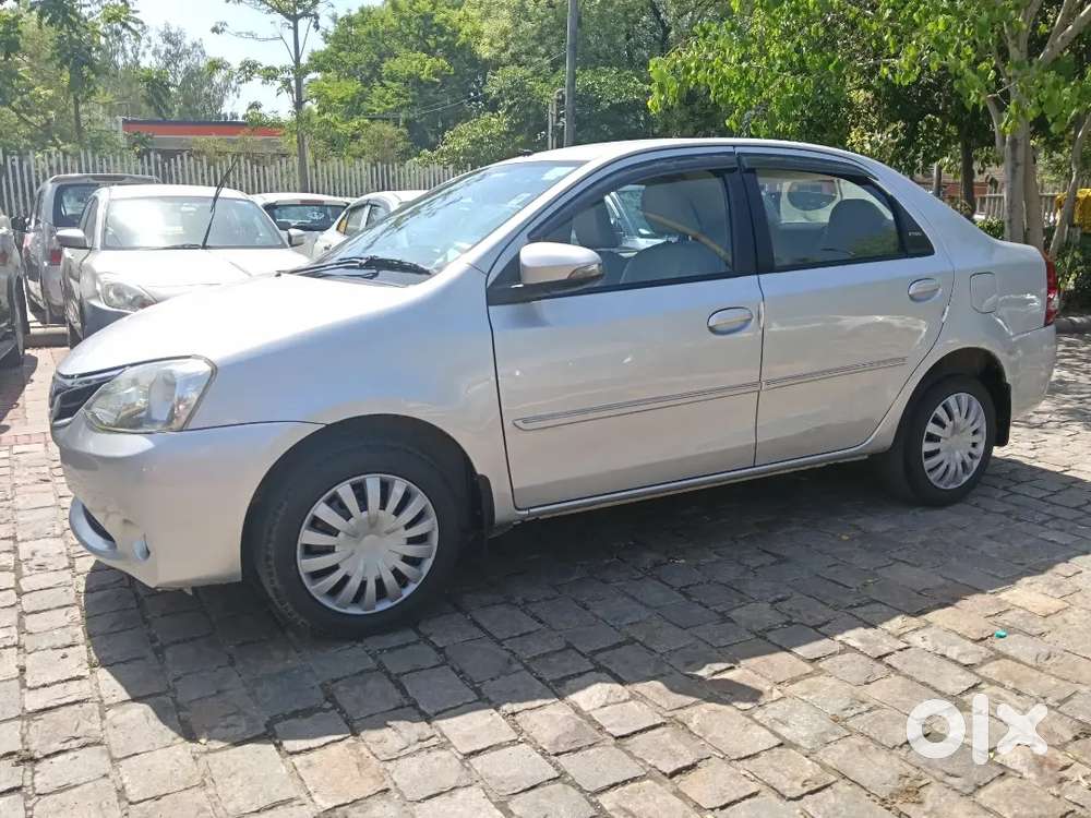 Toyota Etois Petrol V Fancy Number