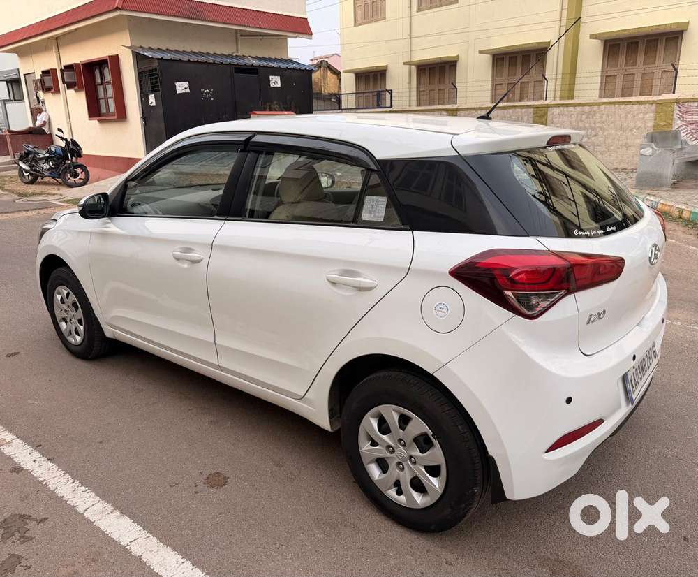 Hyundai I20 Sportz 1.2 Bs-iv, 2017, Petrol