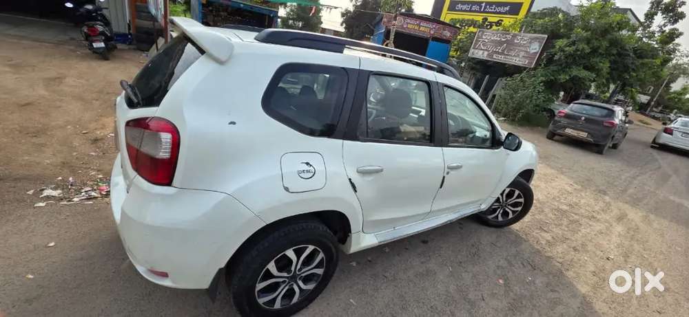 Nissan Terrano 2015