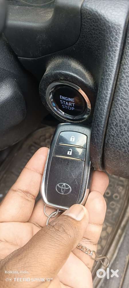 Toyota Innova Crysta 2.4 V 8 Str, 2018, Diesel