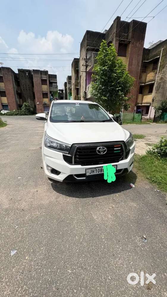 Toyota Innova Crysta 2016 Diesel Manual
