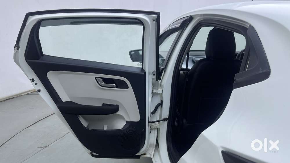 Tata Altroz 1.5 Xz Plus Diesel, 2023, Diesel