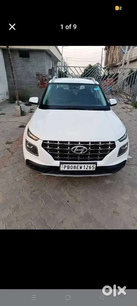 Hyundai Venue 2022 Petrol Well Maintained
