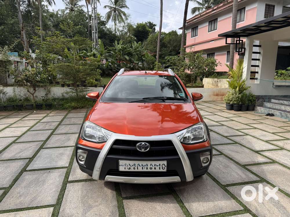 Toyota Etios Cross 1.2l G, 2015, Petrol