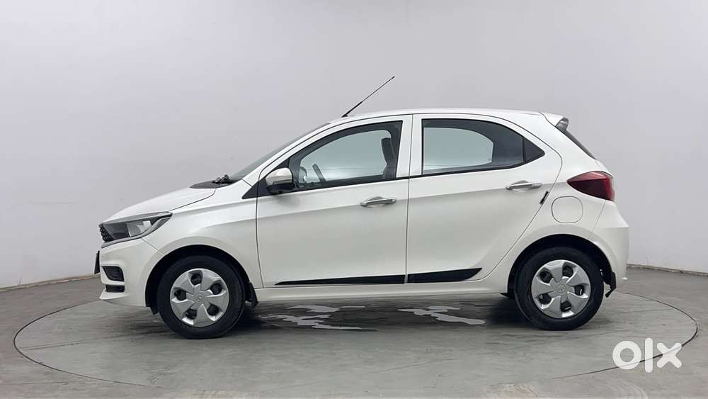 Tata Tiago 1.05 Revotorq Xt Option, 2021, Petrol