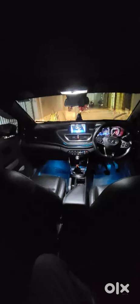 Tata Altroz 2021xz+ Dark Edition