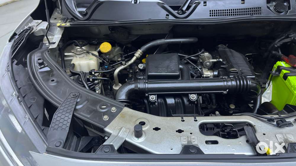 Nissan Magnite 1.0 Xv Executive, 2022, Petrol