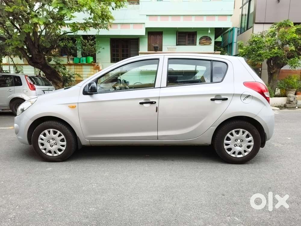 Hyundai I20 Era 1.2 Bs-iv, 2012, Petrol