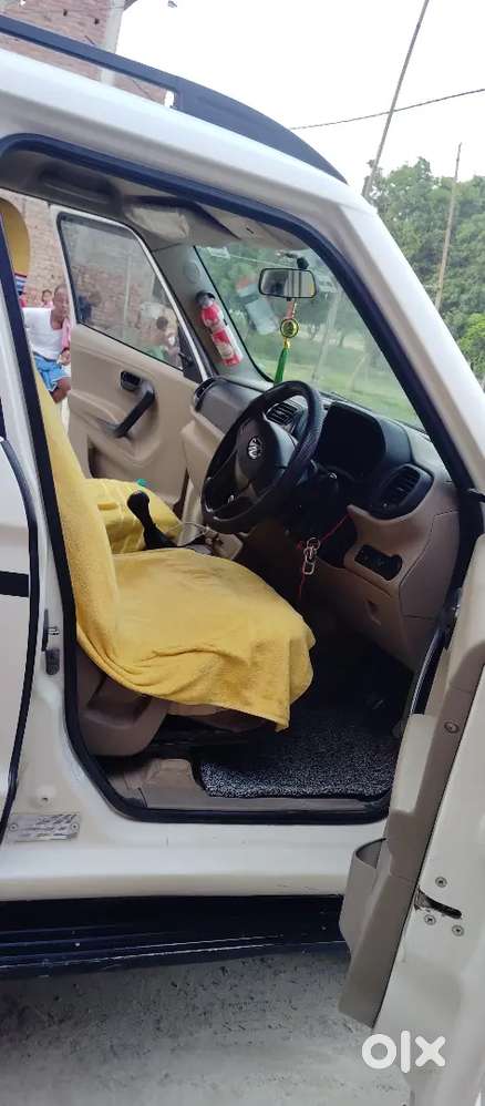 Mahindra Tuv 300 2018 Diesel 51300 Km Driven