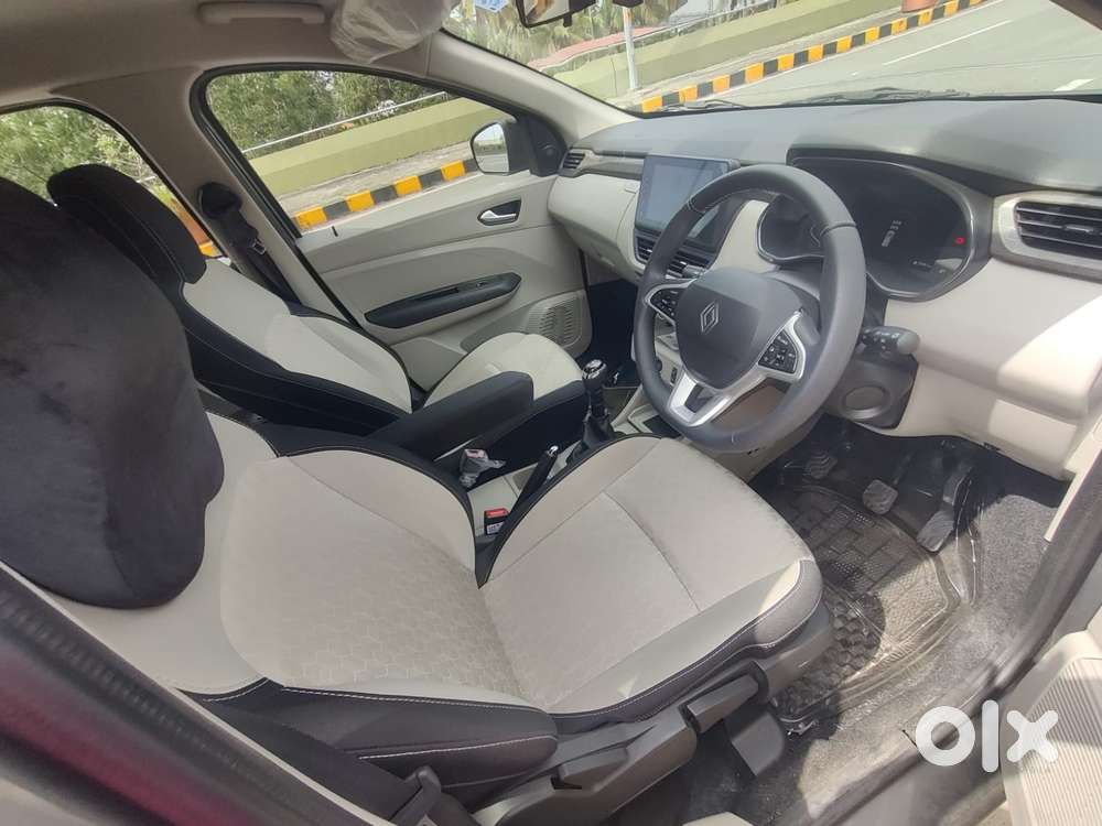 Renault Triber Others, 2025, Petrol