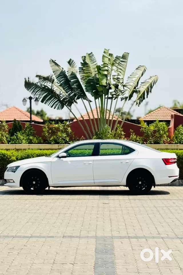 Skoda Superb 2.0 L&k Tsi At, 2018, Petrol