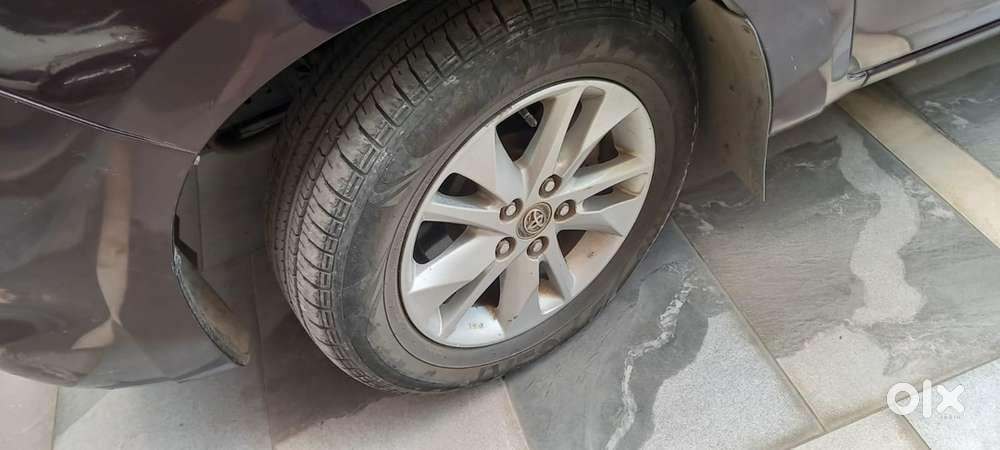 Toyota Innova Crysta 2016 Diesel Manual