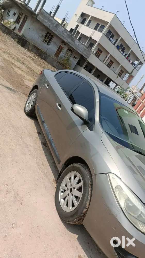 Renault Fluence Diesel Manual 2013