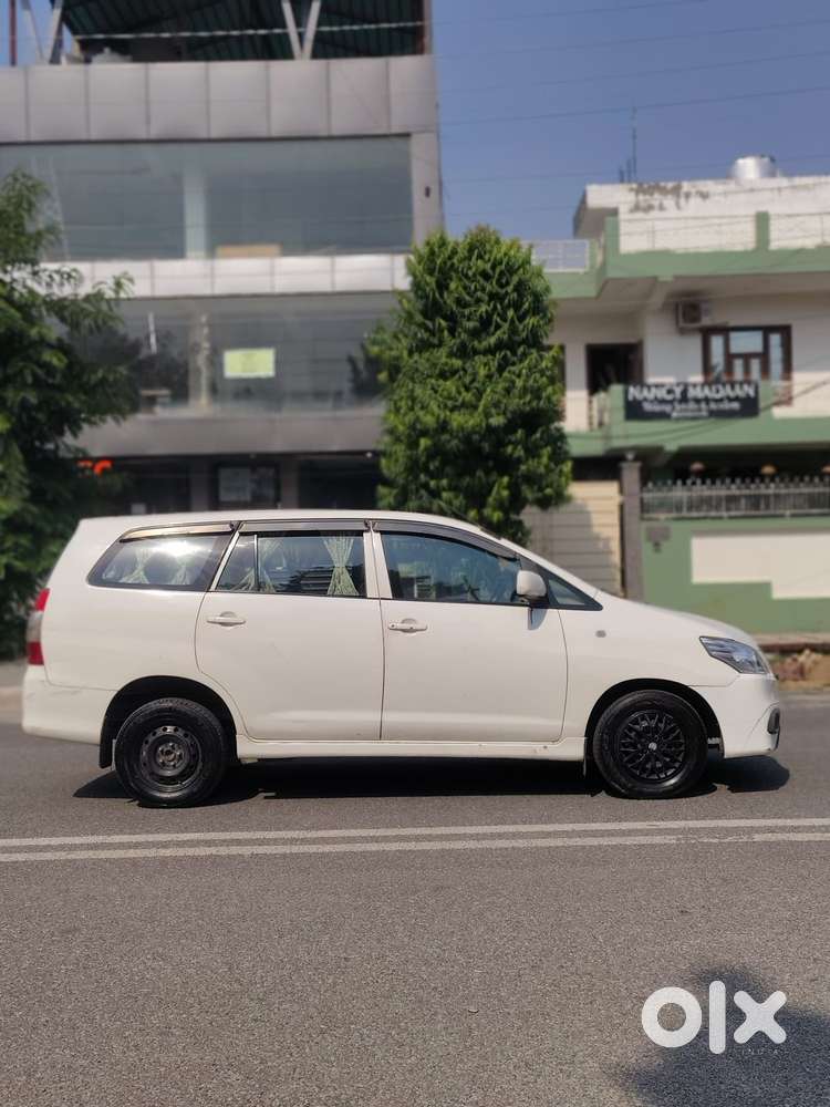 Toyota Innova 2.5 G (diesel) 7 Seater Bs Iv, 2014, Diesel
