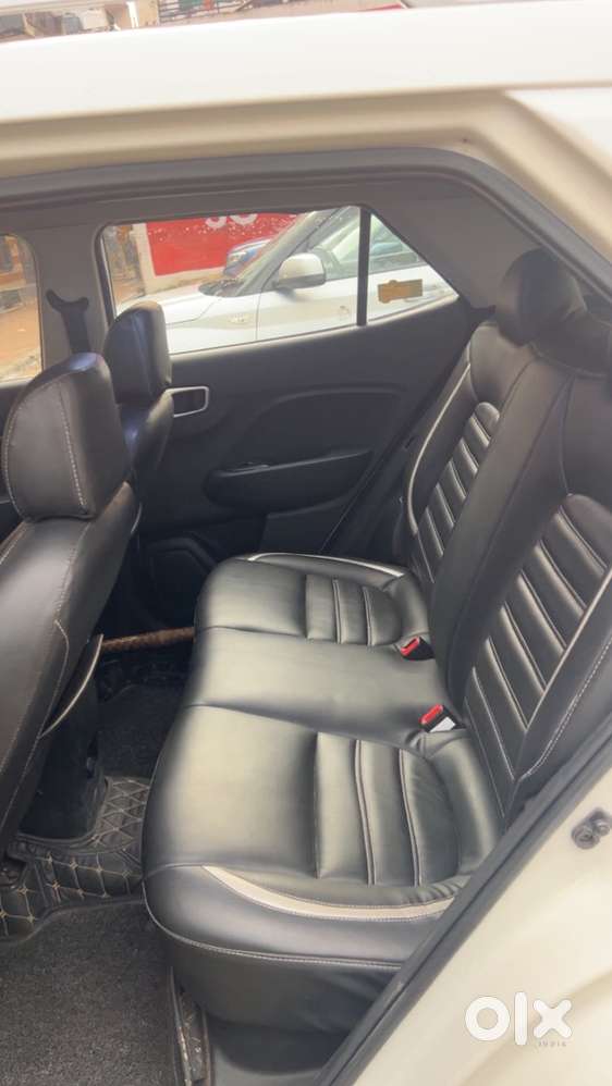 Hyundai Venue 2021 Petrol Well Maintained