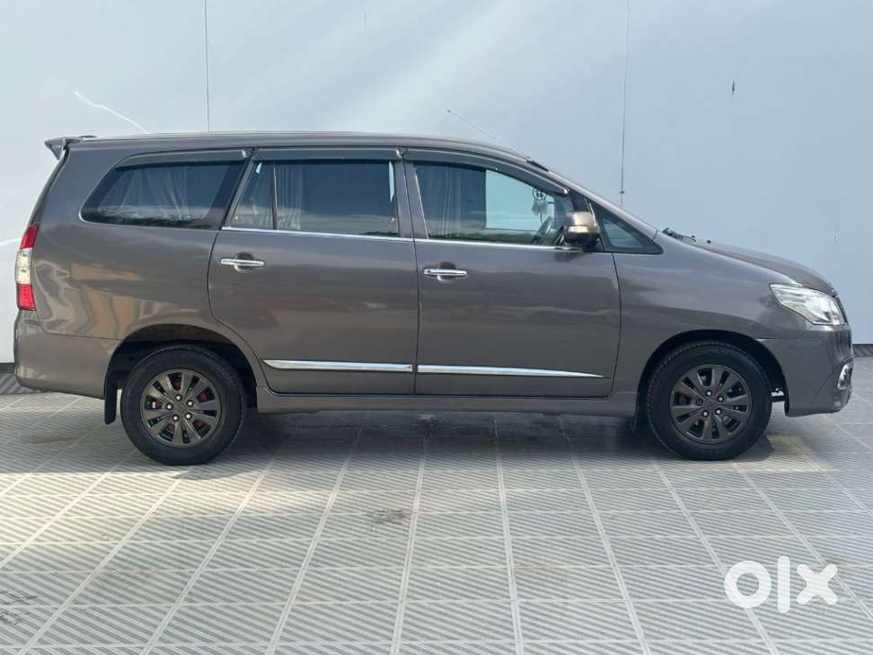 Toyota Innova 2.5 V 7 Str, 2010, Diesel