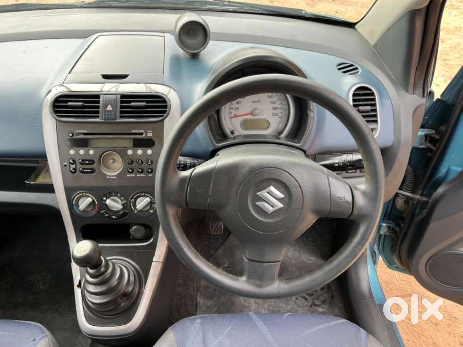 Maruti Suzuki Ritz Vxi, 2011, Petrol