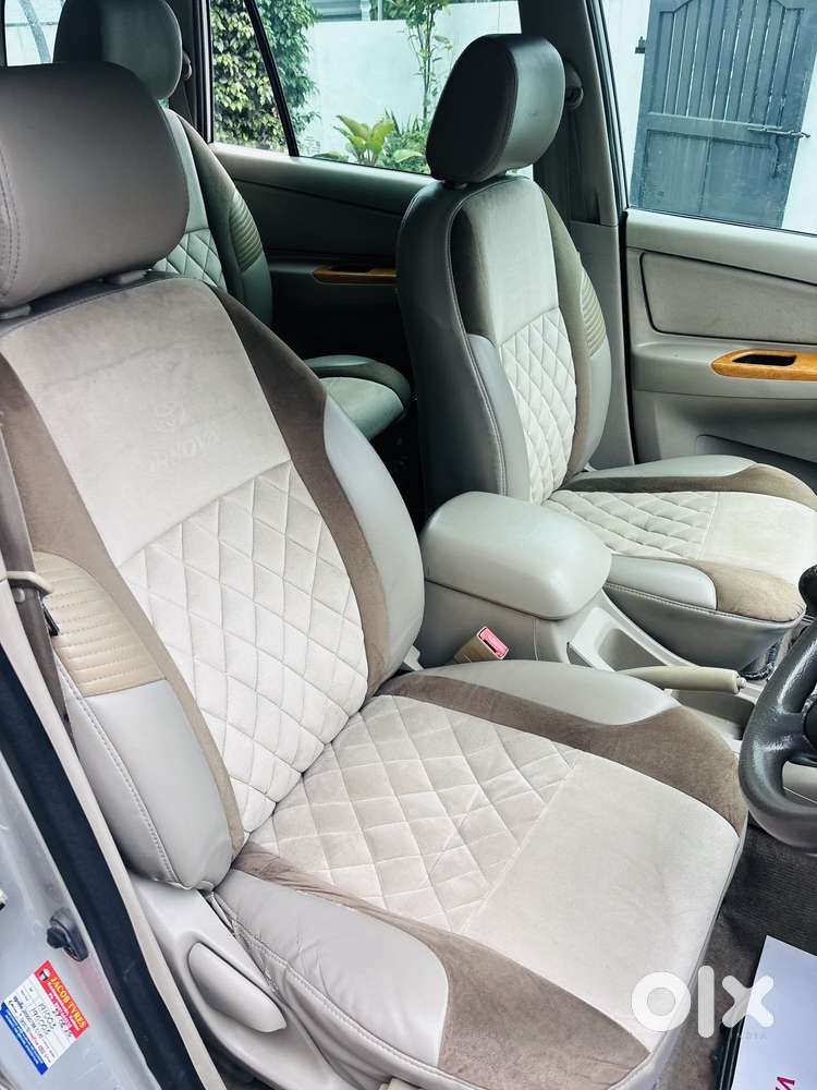 Toyota Innova 2.5 V 7 Str, 2011, Diesel
