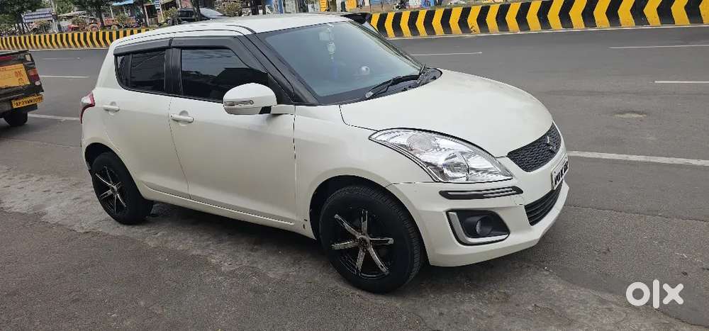 Maruti Suzuki Swift Vxi 2017