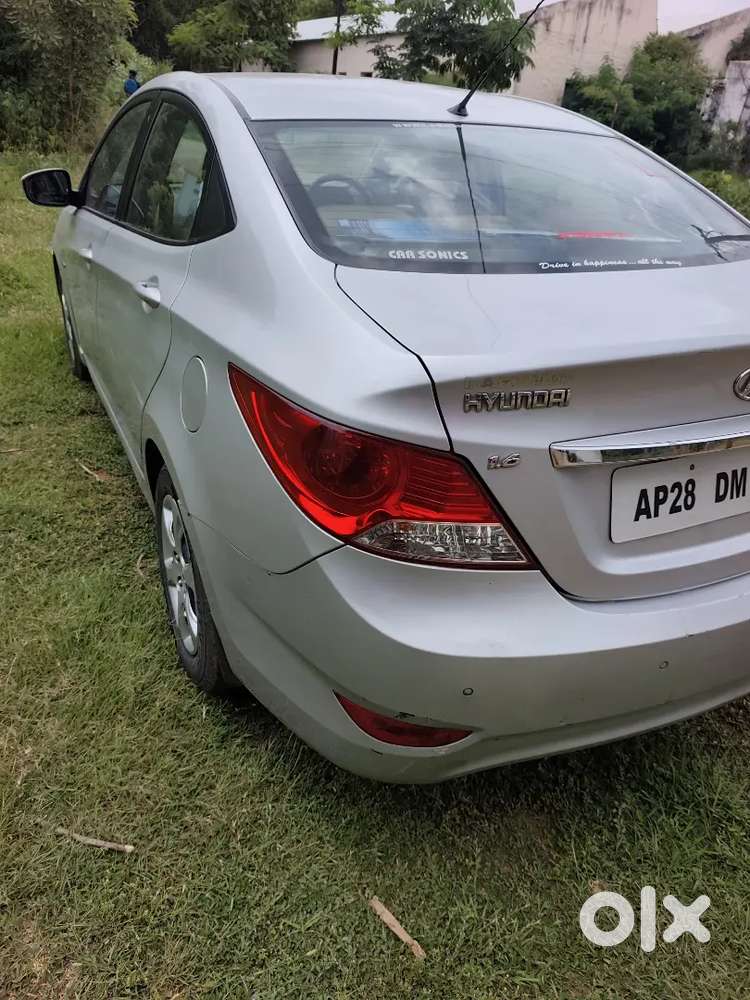 Hyundai Verna 1.6 S 2012