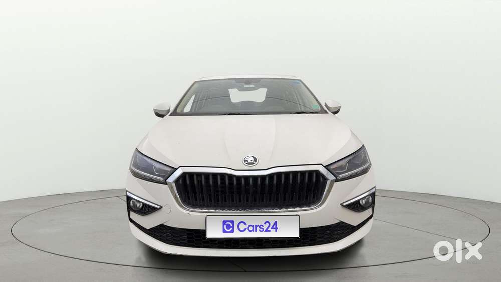 Skoda Slavia Style 1.0l Tsi Mt, 2022, Petrol