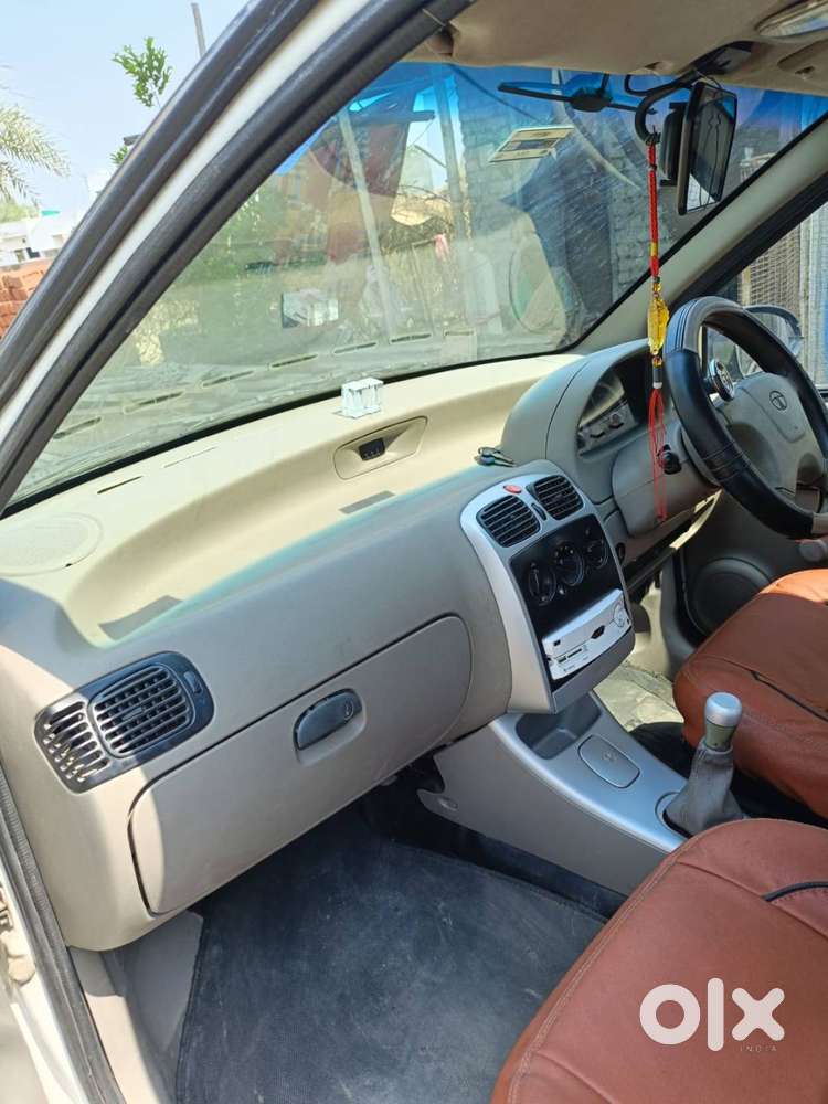 Tata Indica V2 Xeta 2009 Petrol Hatchback