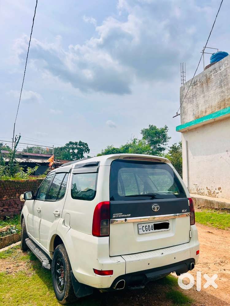 Tata Safari Storme 2013 Diesel 4x2