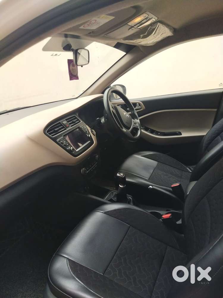 Hyundai I20 Asta Top Model2019 Petrol 2nd Owner All Documents Complete
