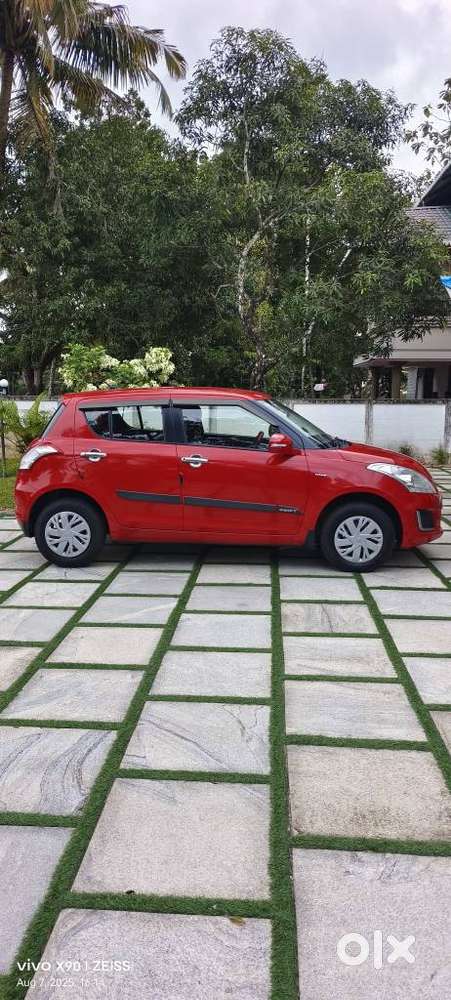 Maruti Suzuki Swift Vxi + Manual, 2016, Petrol