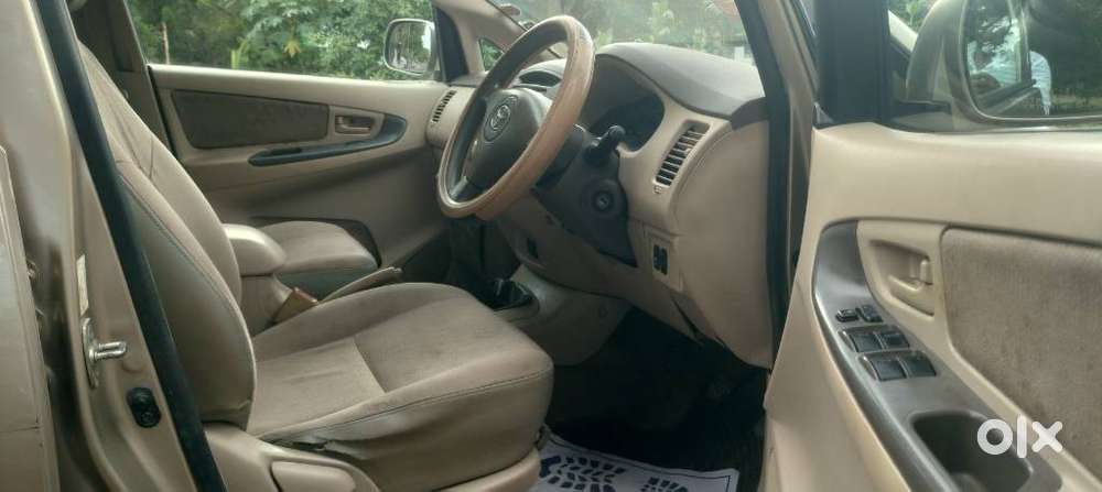 Toyota Innova 2.5 G (diesel) 8 Seater, 2007, Diesel