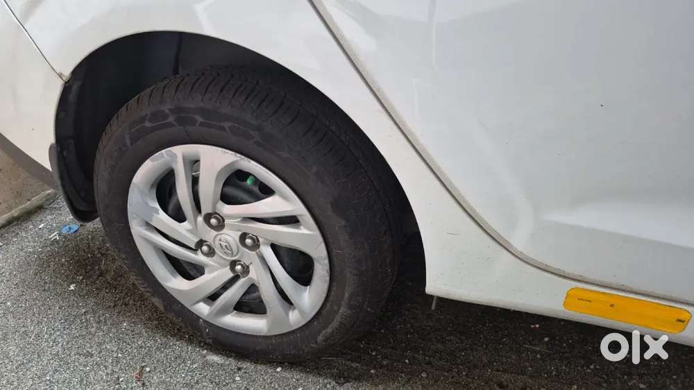 Hyundai Aura Cng