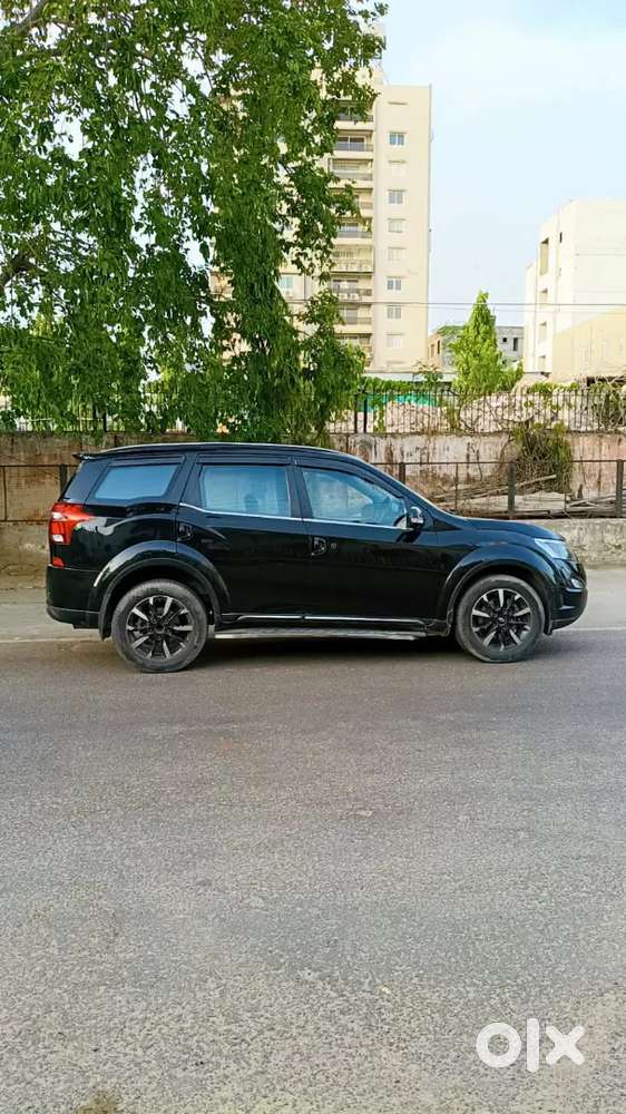 Xuv 500 W11 With Sunroof Black Colour Good Condition Car 2019 Model