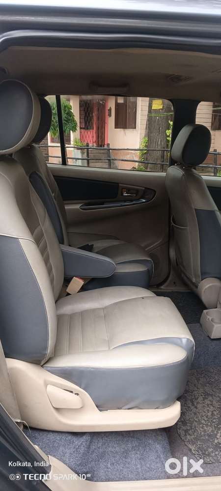 Toyota Innova 2.0 Vx 8 Str, 2010, Diesel