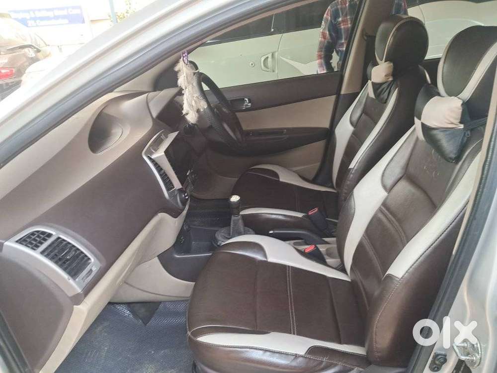 Hyundai I20 Sportz 1.2 Bs-iv, 2010, Petrol