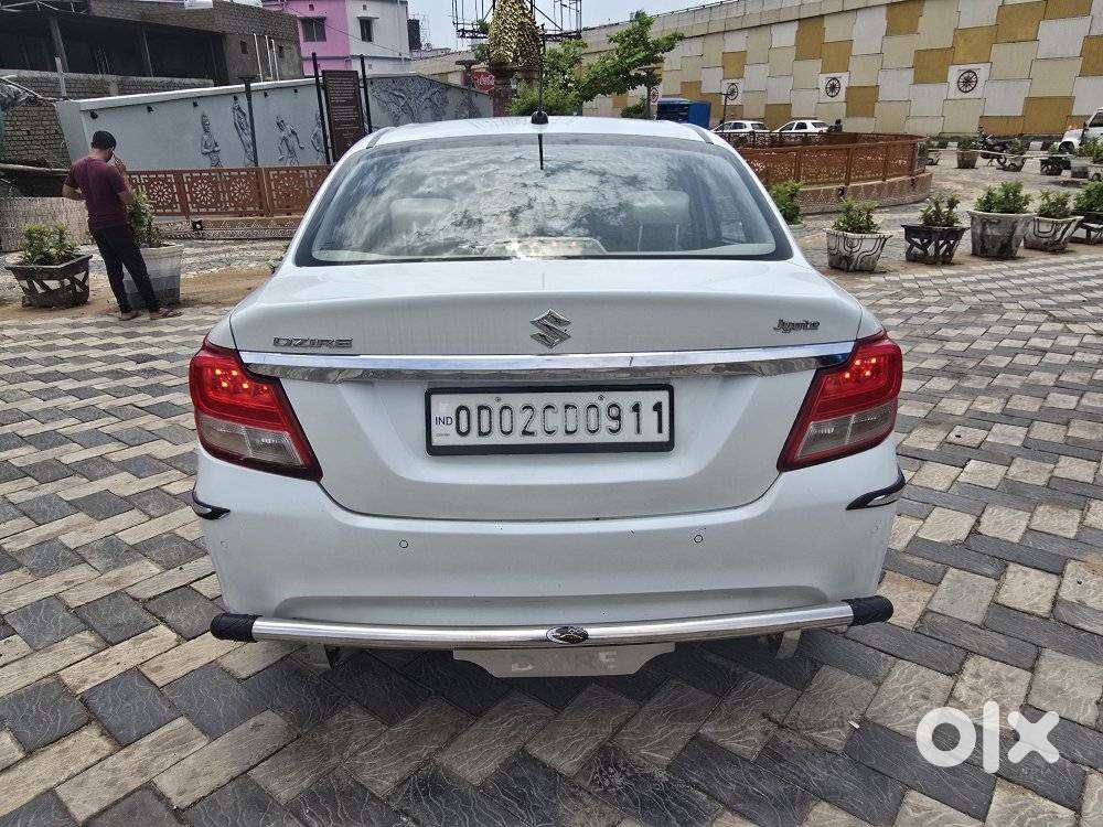 Maruti Suzuki Dzire 1.2 Vxi Amt, 2023, Petrol